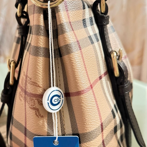 Authentic Burberry Nova Check 2 way shoulder crossbody bag NWOT - Picture 4 of 16